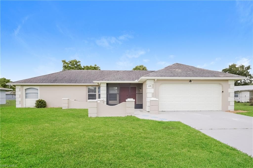628 Grandview DR LEHIGH ACRES, FL 33936