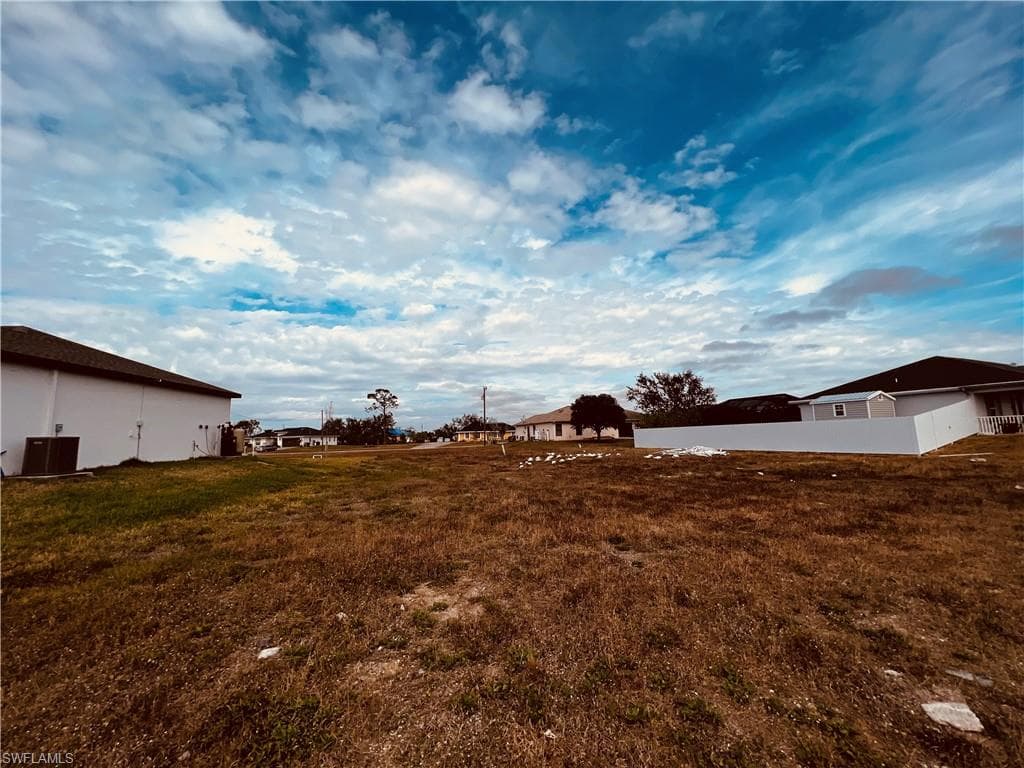 501 NW 26th TER CAPE CORAL, FL 33993