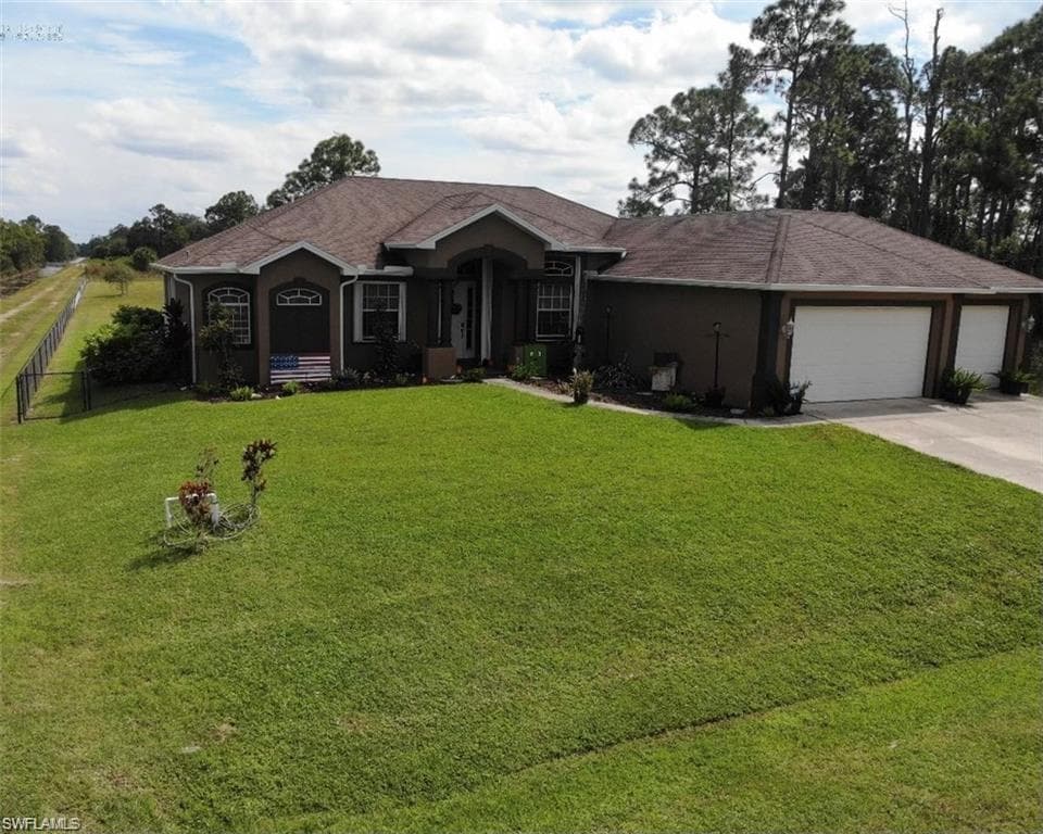 722 Leroy AVE LEHIGH ACRES, FL 33972