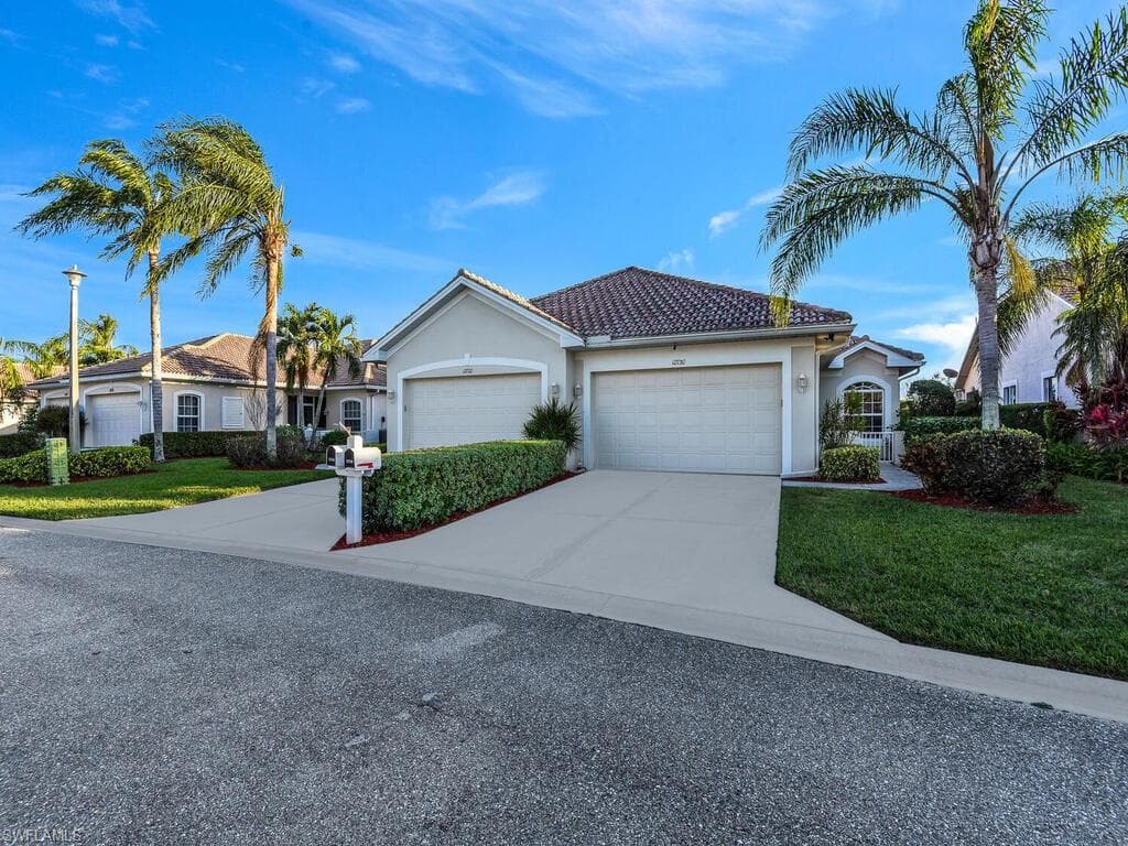 12730 Devonshire Lakes CIR FORT MYERS, FL 33913