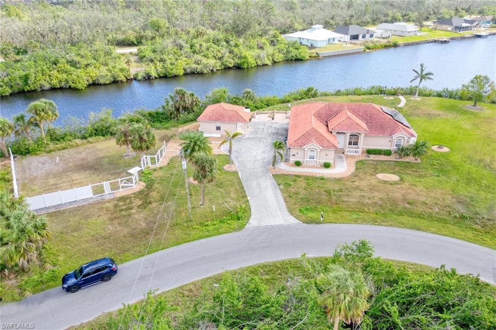 2228 Doolittle LN PORT CHARLOTTE, FL 33953
