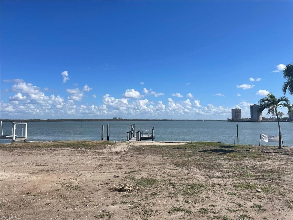 120 Little Carlos LN FORT MYERS BEACH, FL 33931