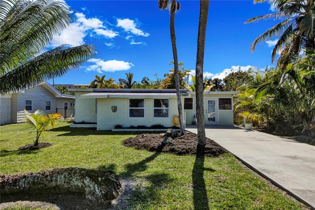 1854 Danford ST NAPLES, FL 34112