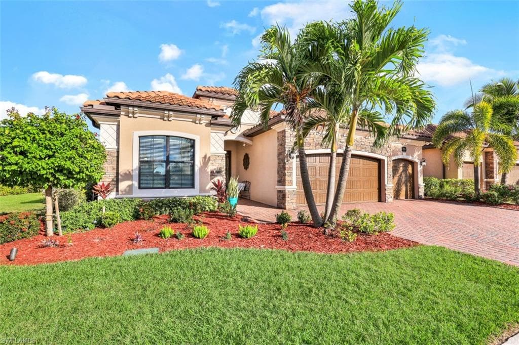 28111 Kerry CT BONITA SPRINGS, FL 34135