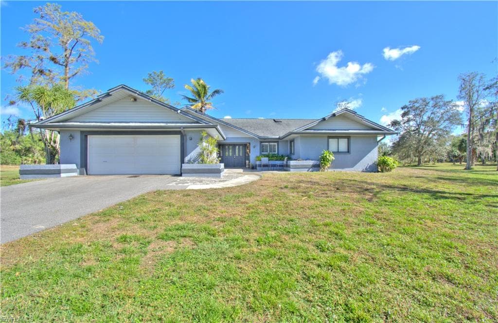 2600 Garland RD NAPLES, FL 34117
