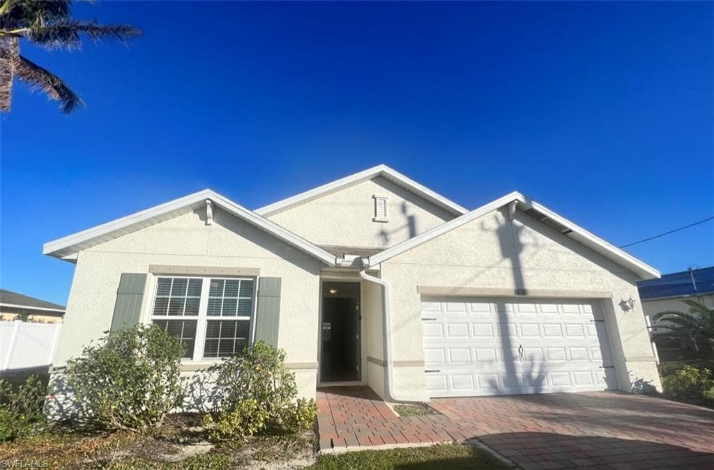 1613 SW 22nd LN CAPE CORAL, FL 33991