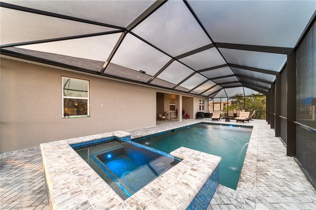 121 SW 37th AVE CAPE CORAL, FL 33991