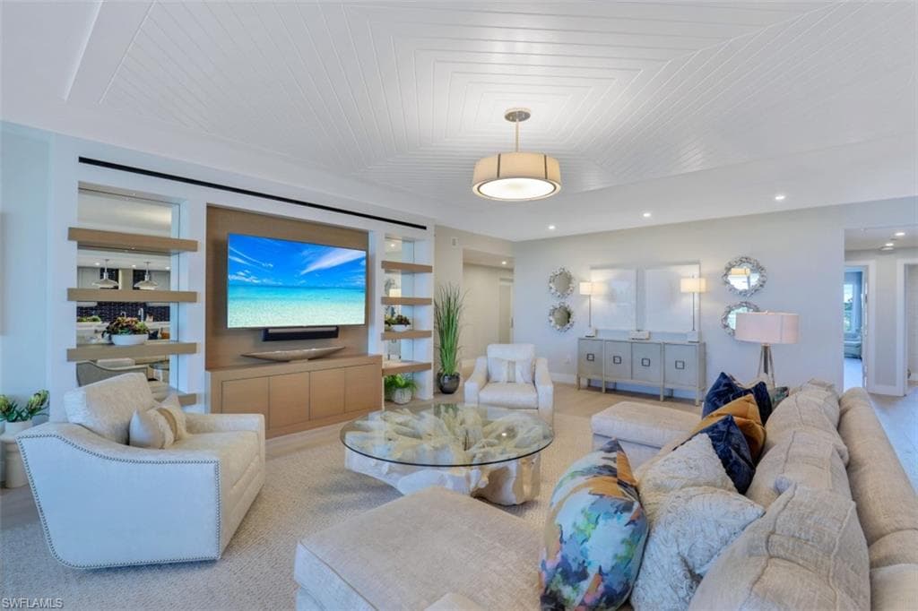 13915 Old Coast RD 303 NAPLES, FL 34110