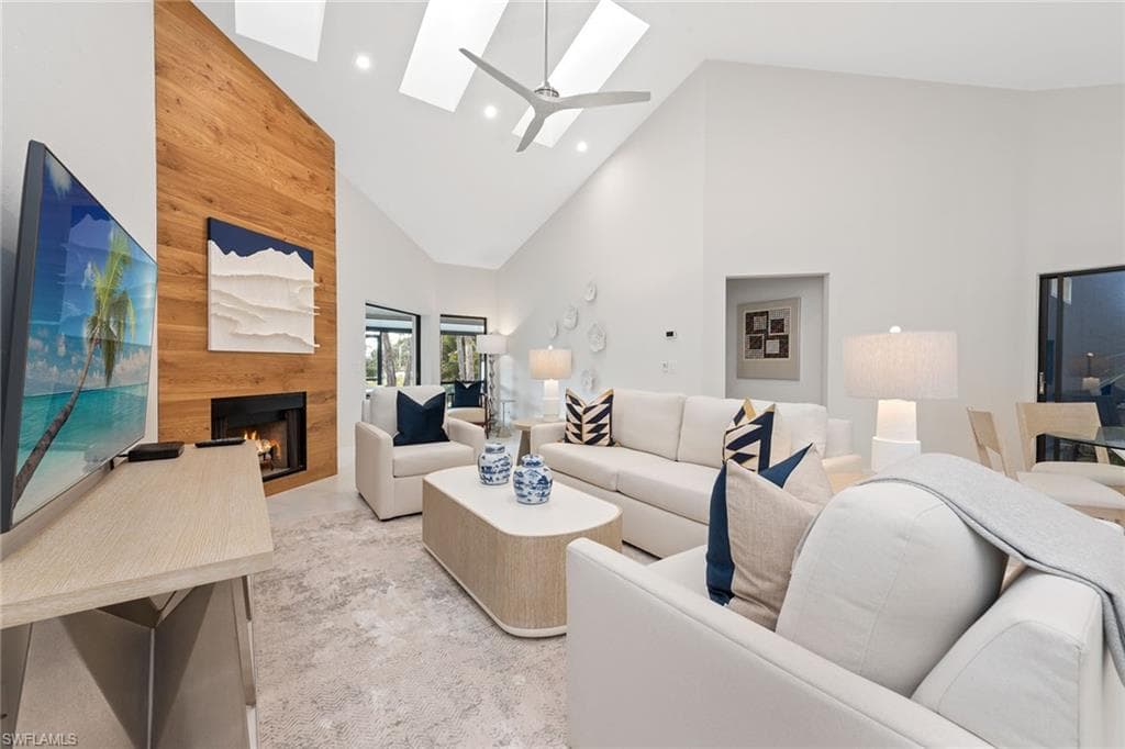 95 Cypress View DR NAPLES, FL 34113
