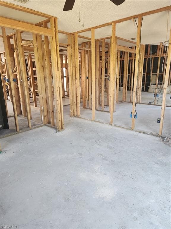 6450 Royal Woods DR FORT MYERS, FL 33908