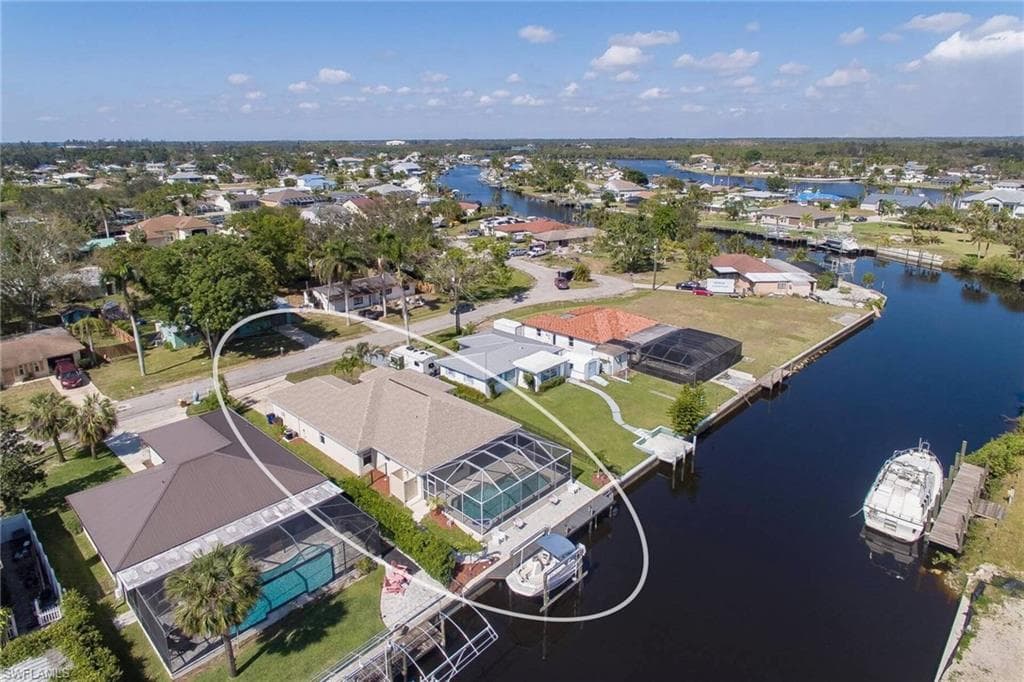 2082 E Tobago CIR FORT MYERS, FL 33905