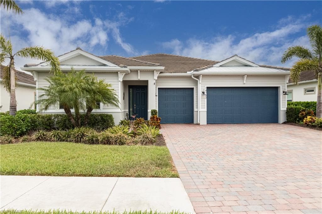 14733 Leeward DR NAPLES, FL 34114