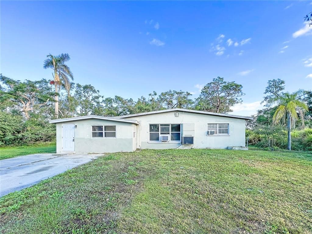 4457 Greenwood AVE FORT MYERS, FL 33905
