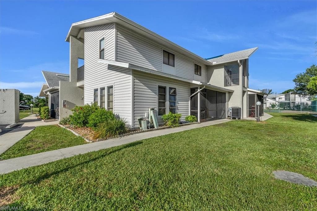 17017 Golfside CIR 401 FORT MYERS, FL 33908