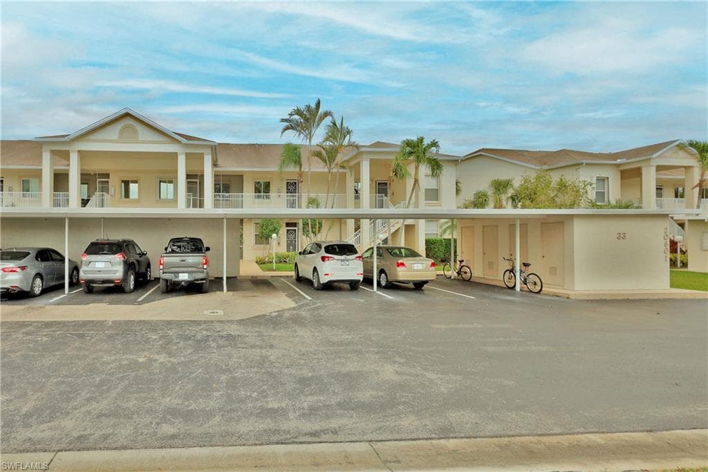 20601 Country Creek DR 3325 ESTERO, FL 33928