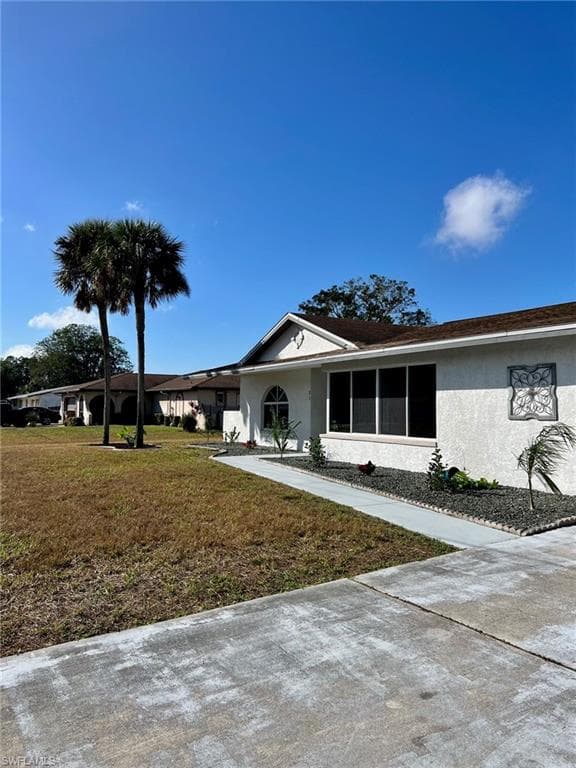 21 Lincoln AVE LEHIGH ACRES, FL 33936