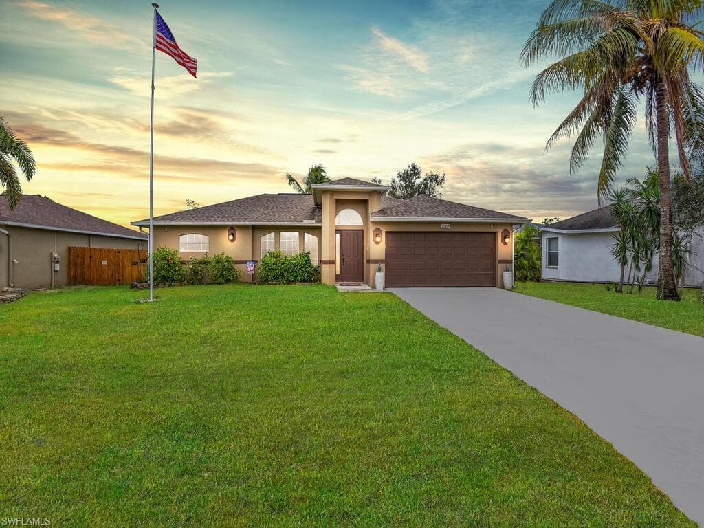 11568 Forest Mere DR BONITA SPRINGS, FL 34135