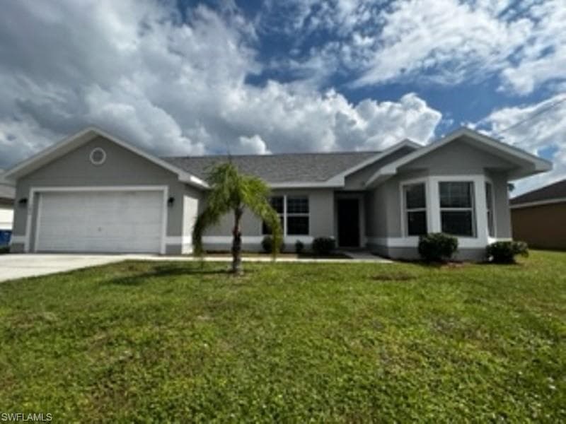 246 North AVE LEHIGH ACRES, FL 33936