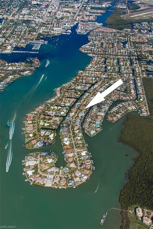 2165 Tarpon RD NAPLES, FL 34102