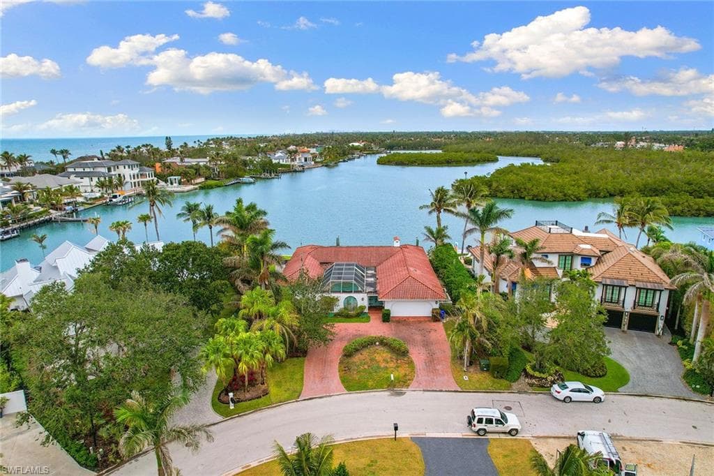 7 Sabre LN NAPLES, FL 34102