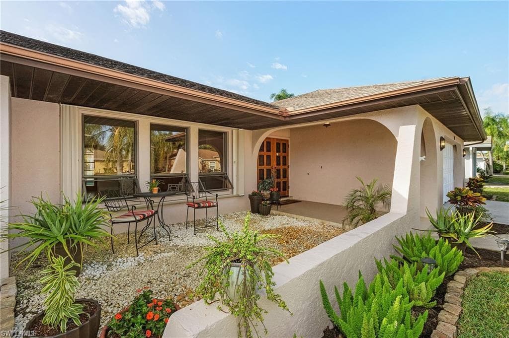 534 SE 34th TER CAPE CORAL, FL 33904