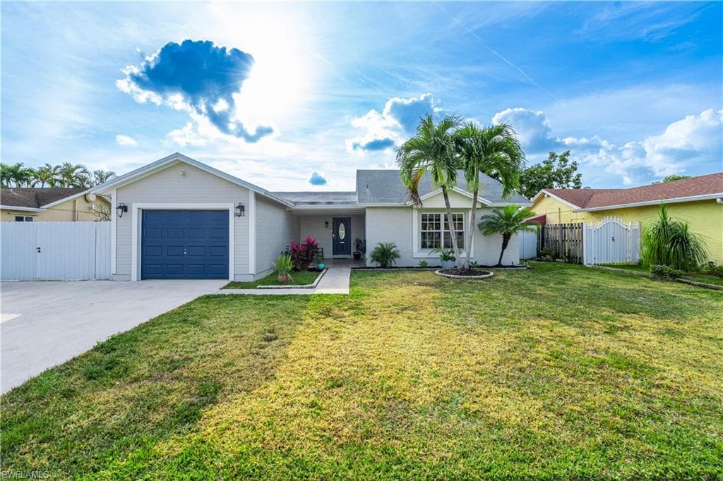 19552 59th PL HIALEAH, FL 33015