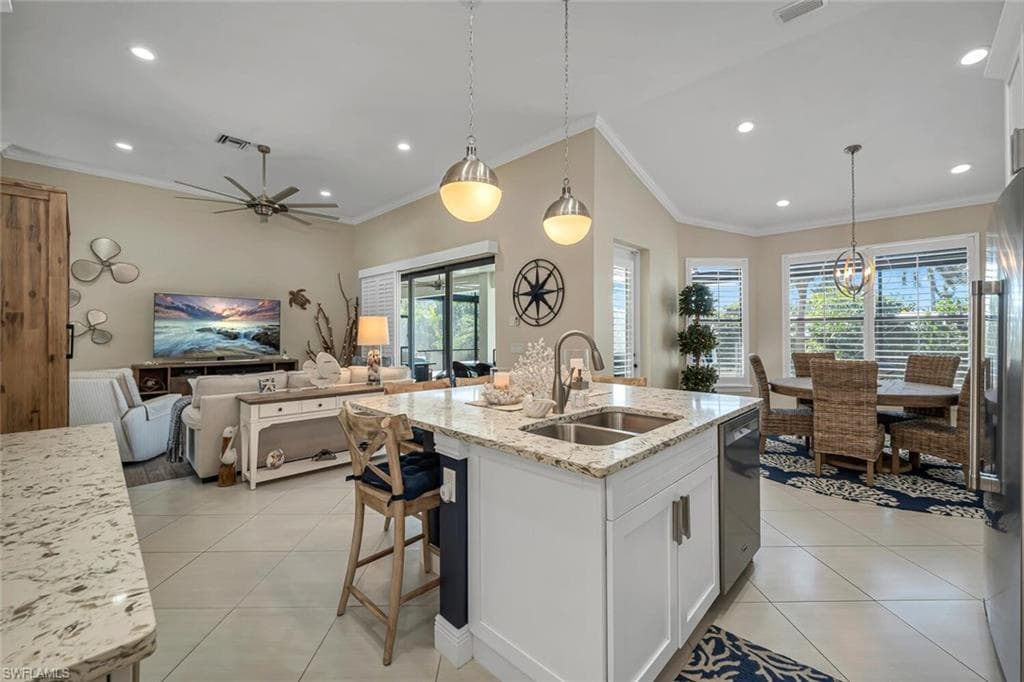 172 Bermuda RD MARCO ISLAND, FL 34145
