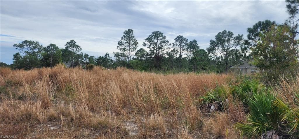 2813 22nd ST W LEHIGH ACRES, FL 33971