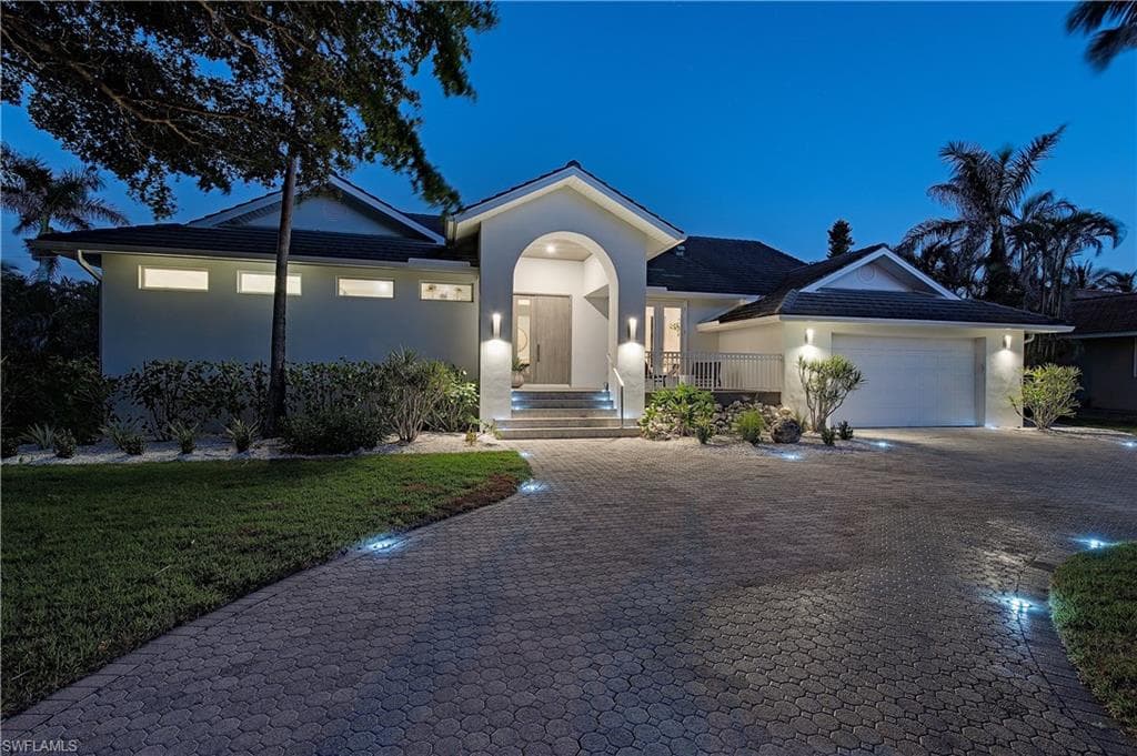3570 Crayton RD NAPLES, FL 34103