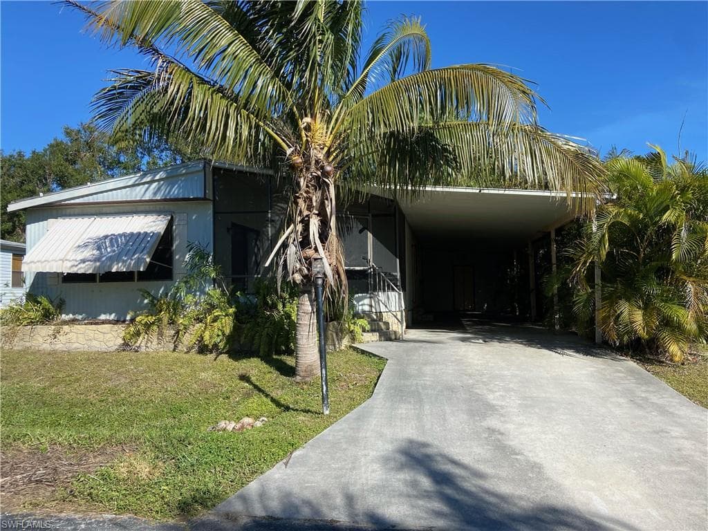 208 Grosbeak LN 208 NAPLES, FL 34114