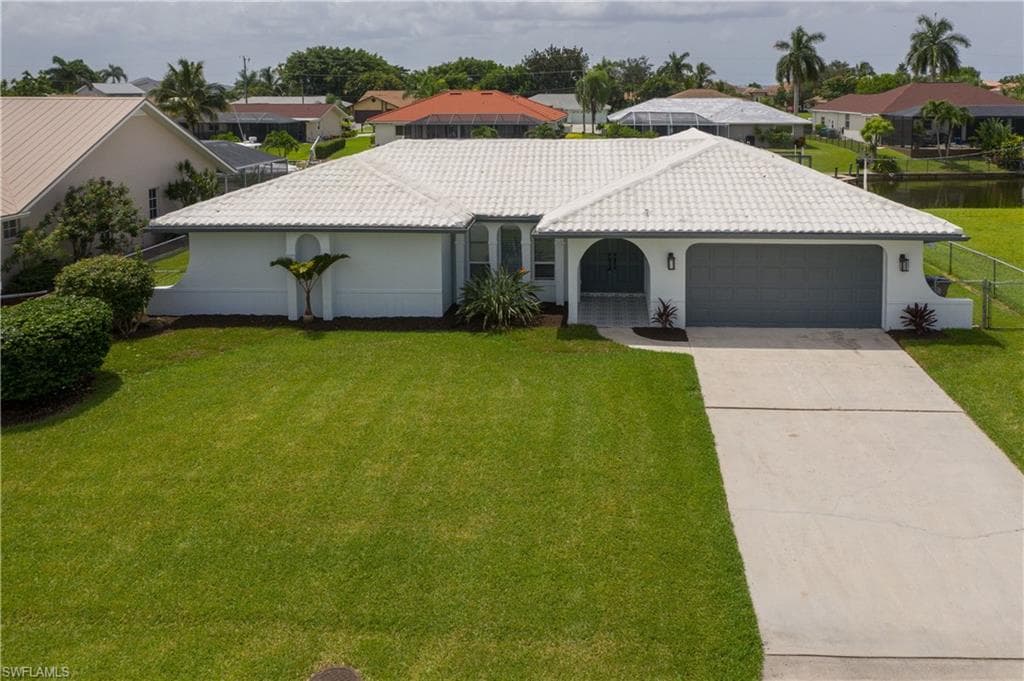 2264 SE 27th ST CAPE CORAL, FL 33904