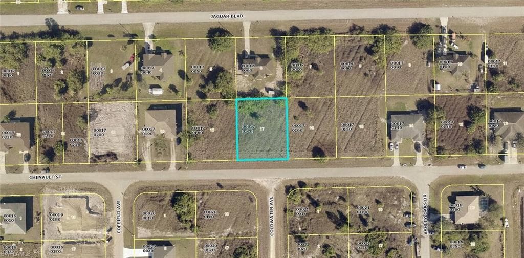 925-927 Chenault ST LEHIGH ACRES, FL 33974