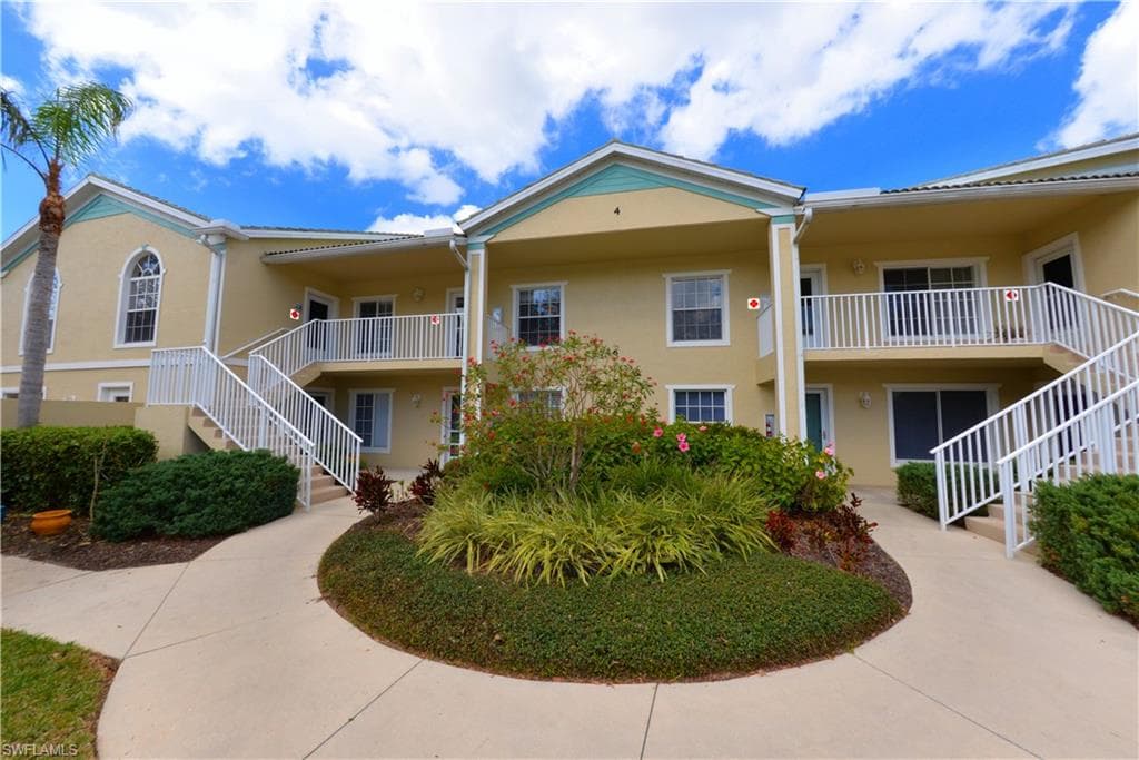 25746 Lake Amelia WAY 202 BONITA SPRINGS, FL 34135