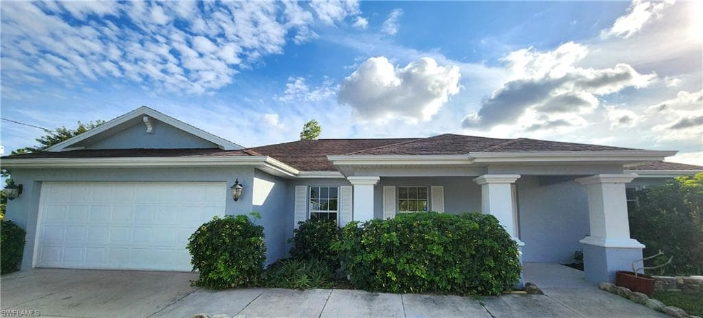 108 Pageant ST LEHIGH ACRES, FL 33974