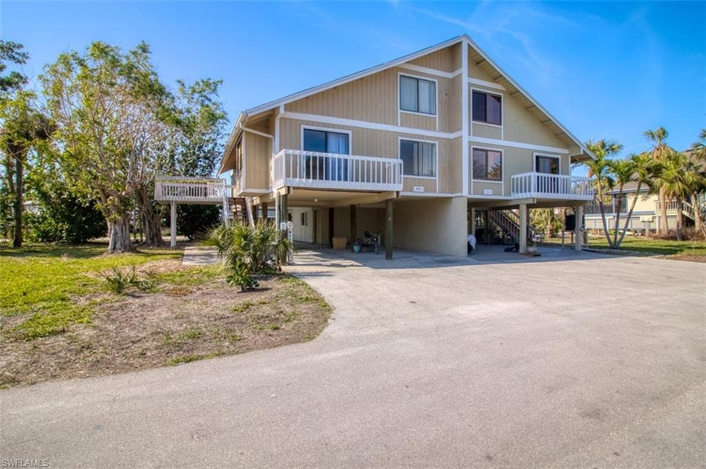 994 Greenwood CT N SANIBEL, FL 33957