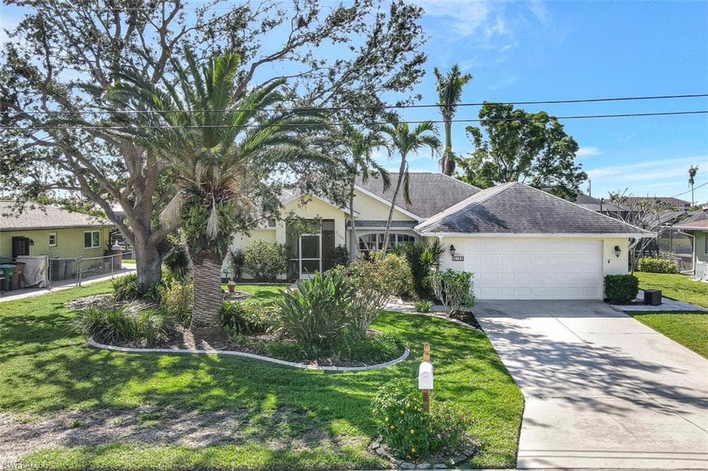 2134 SE 15th TER CAPE CORAL, FL 33990