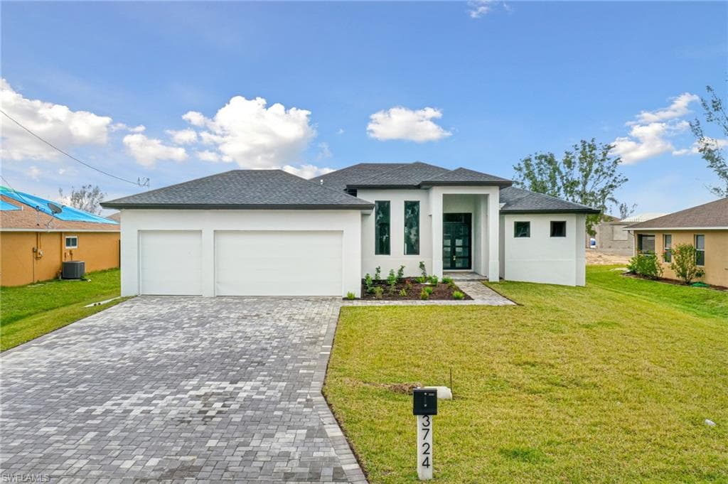 3724 SW 3rd ST CAPE CORAL, FL 33991