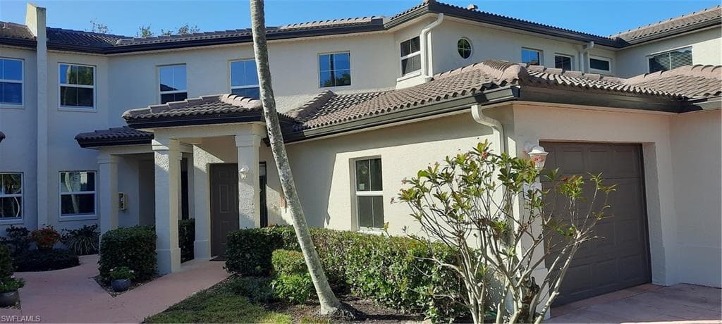 700 Diamond CIR 706 NAPLES, FL 34110