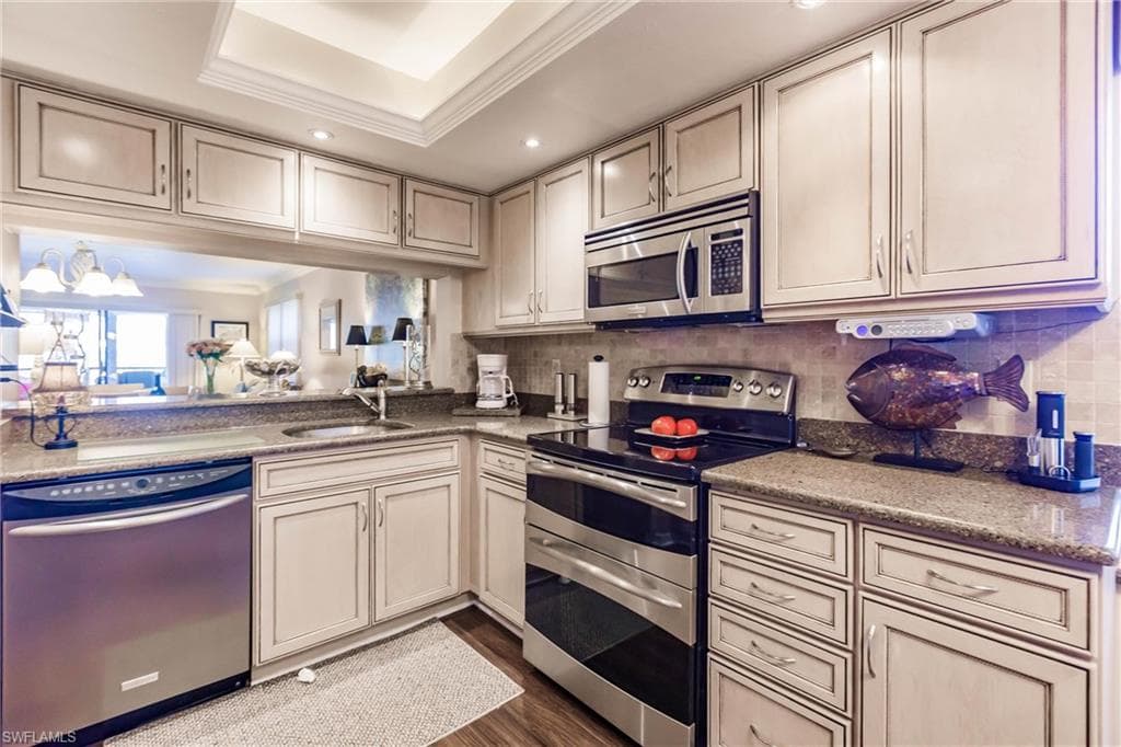 12601 Kelly Sands WAY 413 FORT MYERS, FL 33908