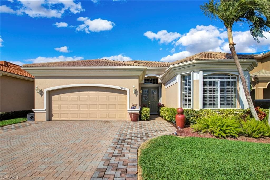 15598 Alton DR FORT MYERS, FL 33908