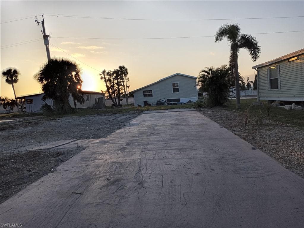 7231 Drum DR ST. JAMES CITY, FL 33956