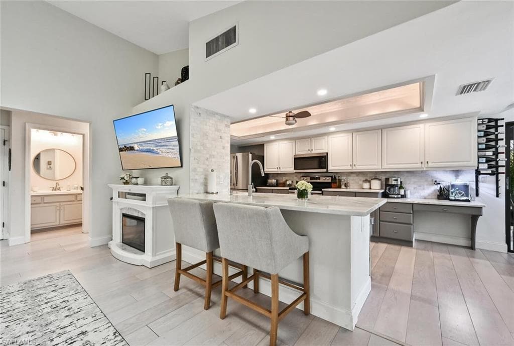 12373 McGregor Woods CIR FORT MYERS, FL 33908