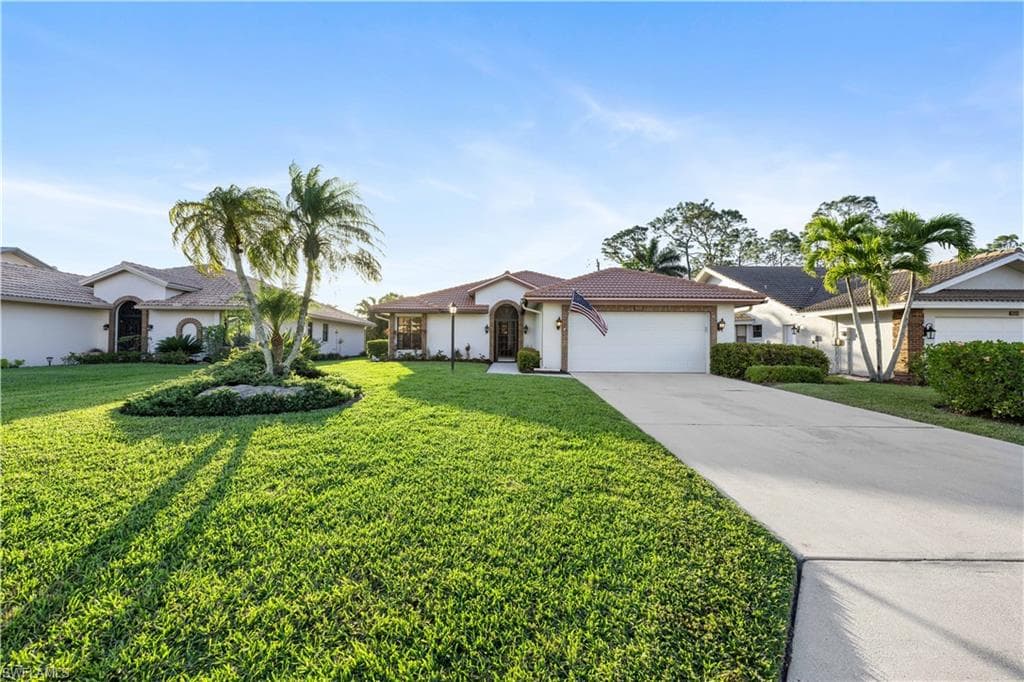 429 Countryside DR NAPLES, FL 34104