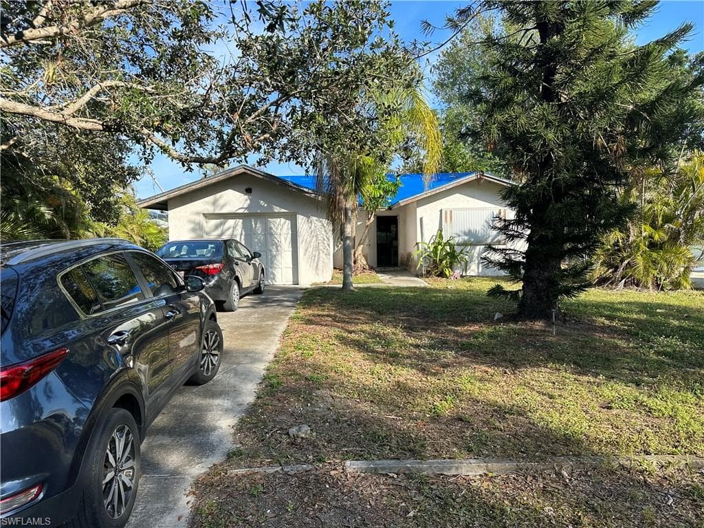 12509 Davis BLVD FORT MYERS, FL 33905
