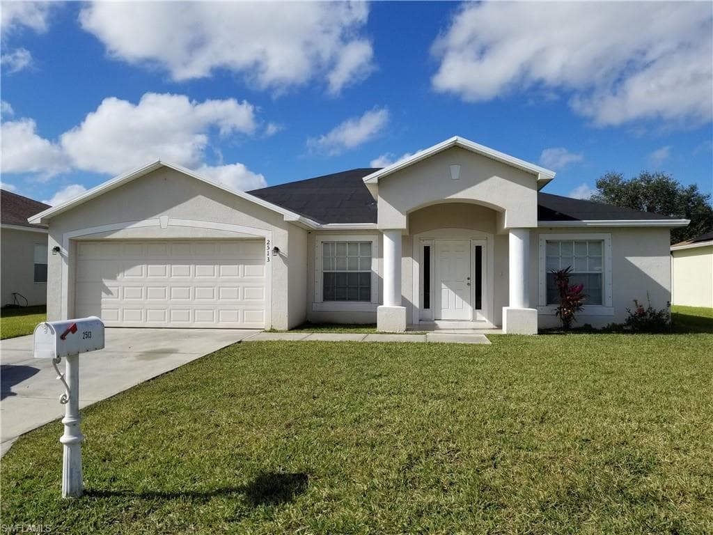 2513 Nature Pointe LOOP FORT MYERS, FL 33905