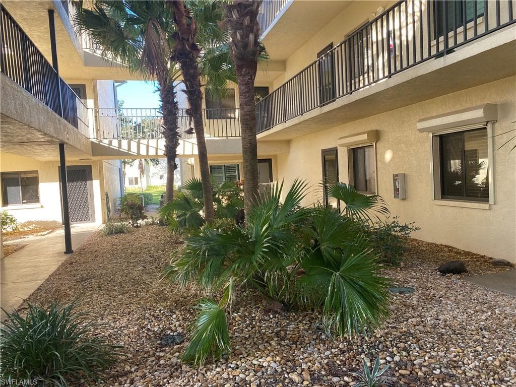 11250 Caravel CIR 107 FORT MYERS, FL 33908