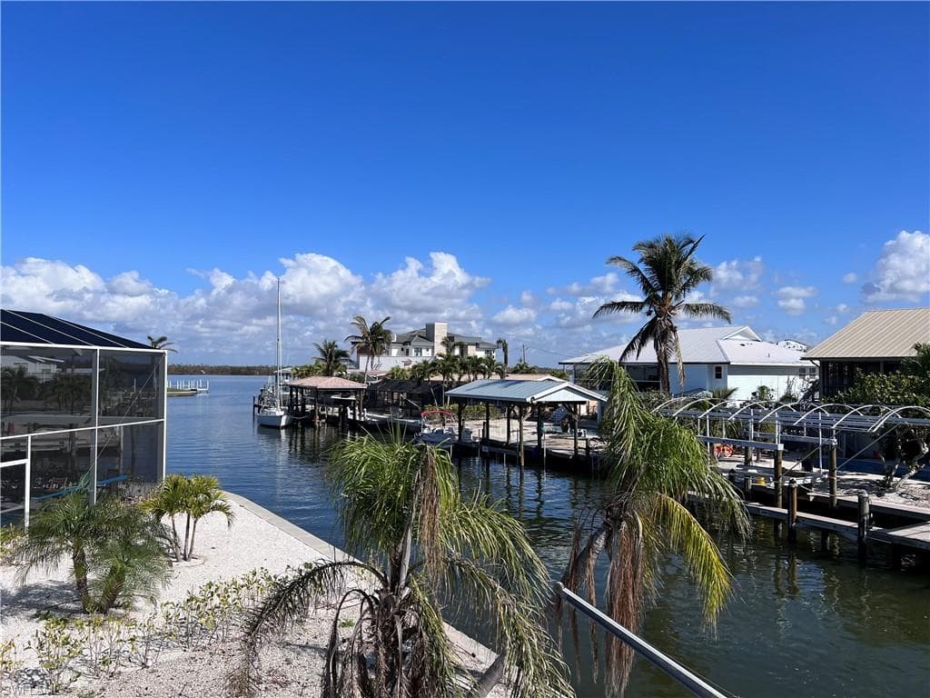 18 Pepita ST FORT MYERS BEACH, FL 33931