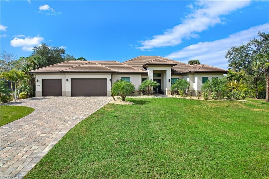 505 7th ST NW NAPLES, FL 34120