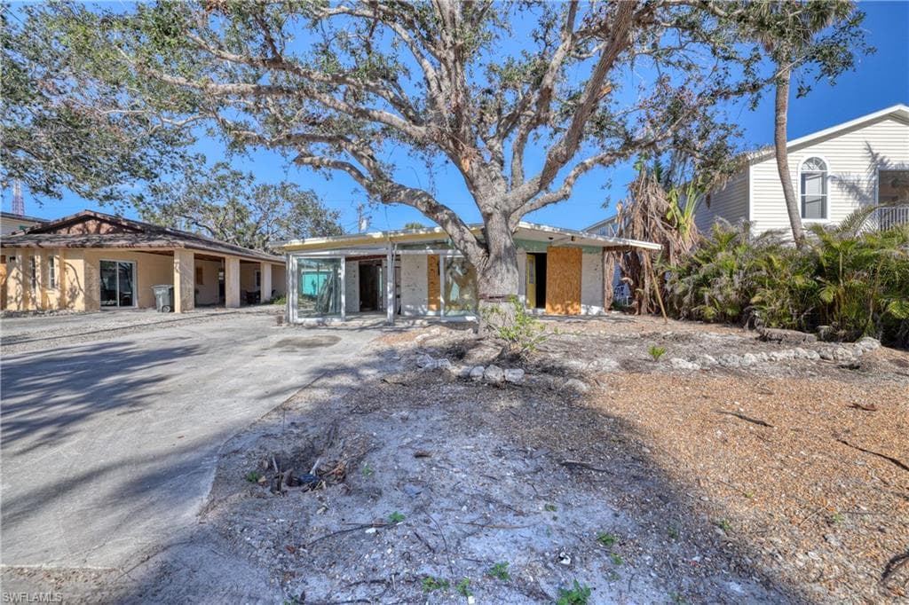 145 Washington AVE FORT MYERS BEACH, FL 33931