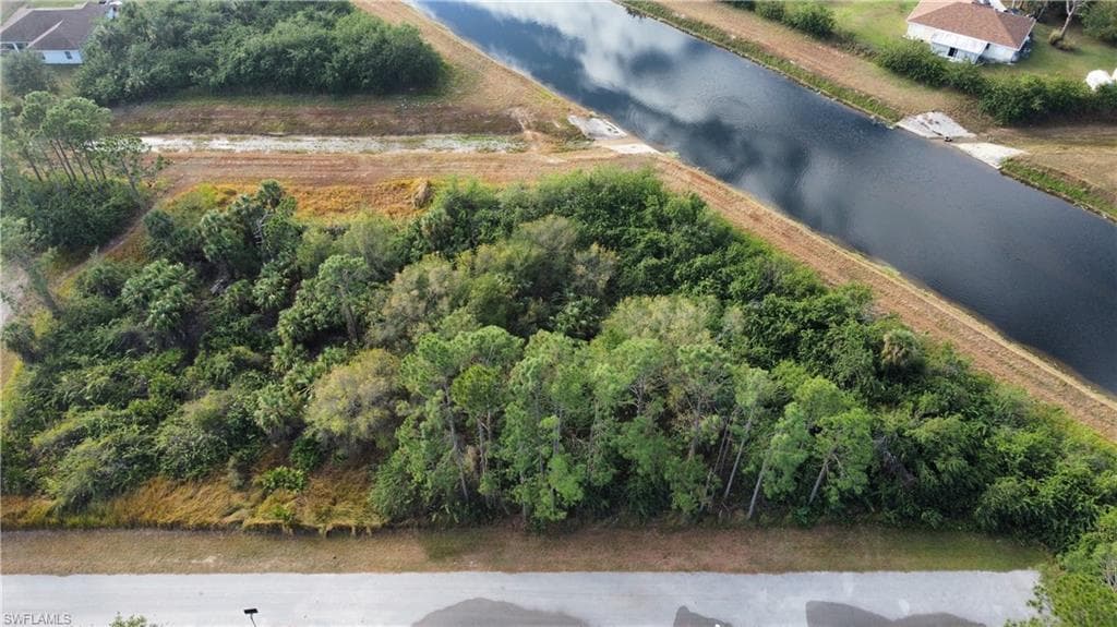 2805 17th ST W LEHIGH ACRES, FL 33971